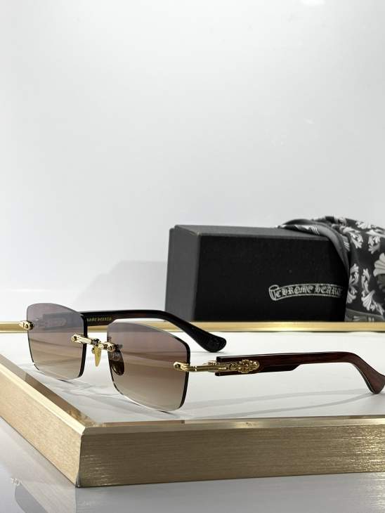 Picture of Chrome Hearts Sunglasses _SKUfw76325153fw
